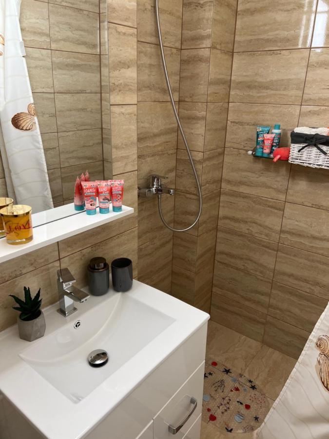 Central Apartament 2 Iasi Luaran gambar