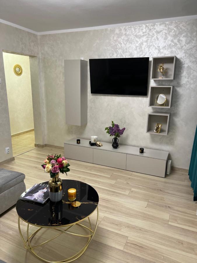 Central Apartament 2 Iasi Luaran gambar
