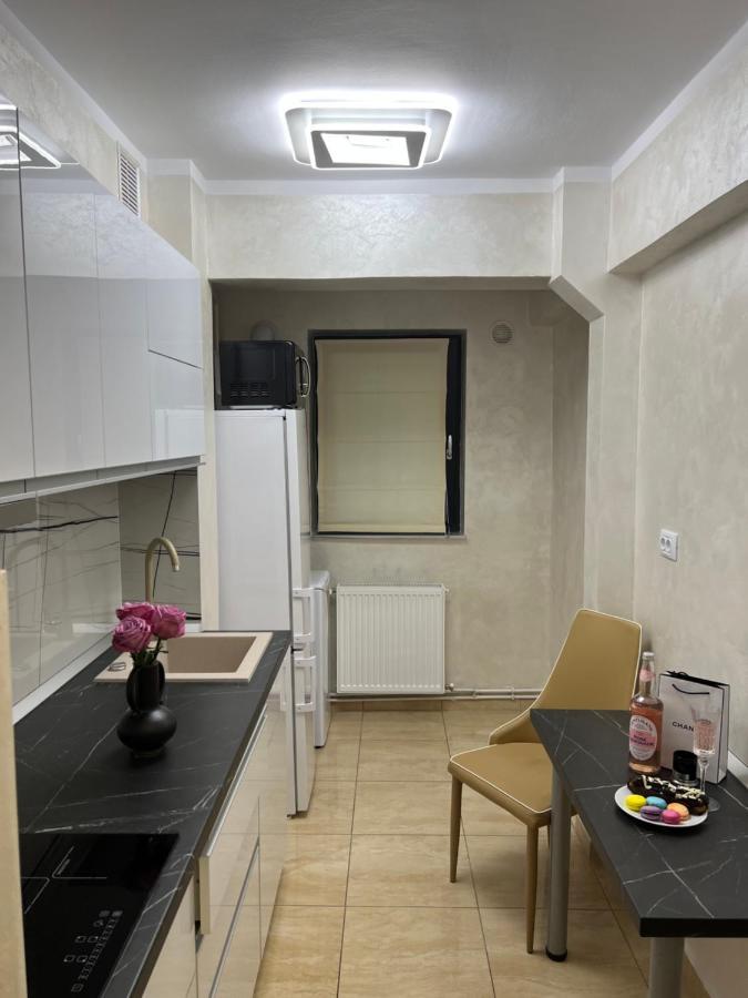 Central Apartament 2 Iasi Luaran gambar